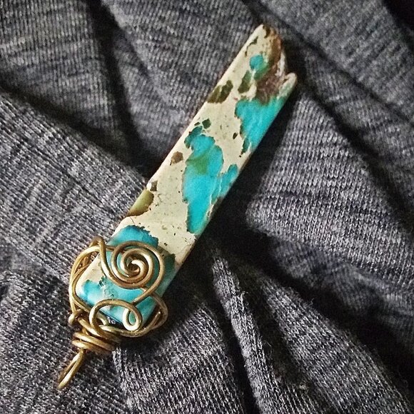 🍂🍁🍃 3/$25! Turquoise & Cream Wire Wrap Sea Sediment Jasper Slim Bar Pendant - Picture 5 of 9